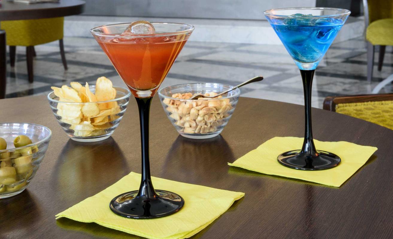 Lobby Bar First Hotel Malpensa Somma Lombardo Lobby Bar First Hotel Malpensa Somma Lombardo