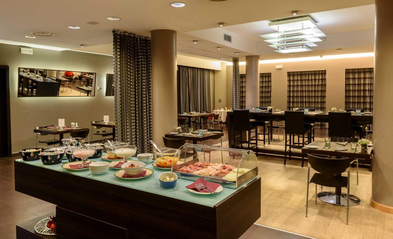 Ristorante Eagle First Hotel Malpensa Somma Lombardo Ristorante Eagle First Hotel Malpensa Somma Lombardo