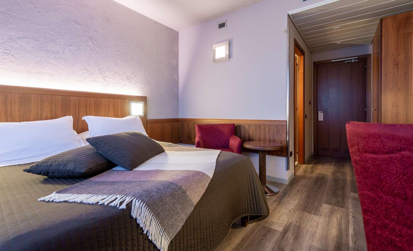 Camera Doppia Standard First Hotel Malpensa Somma Lombardo Camera Doppia Standard First Hotel Malpensa Somma Lombardo