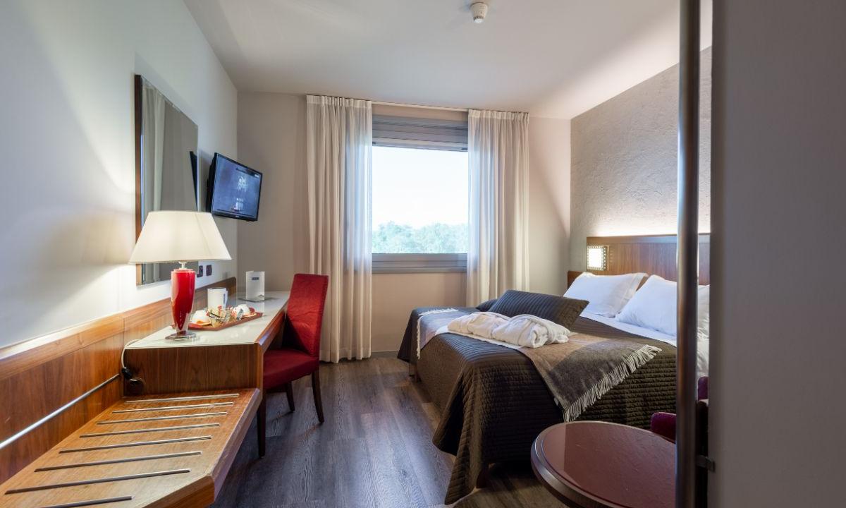 Camera First Hotel Malpensa Somma Lombardo Camera First Hotel Malpensa Somma Lombardo