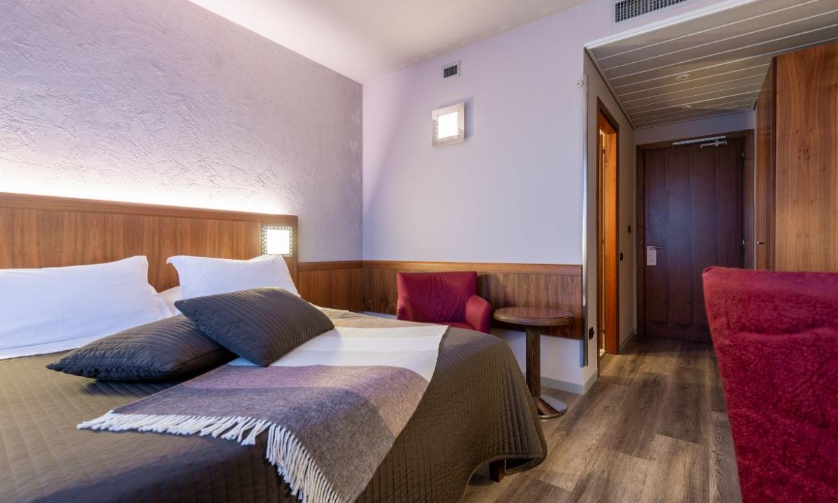 Camera First Hotel Malpensa Somma Lombardo Camera First Hotel Malpensa Somma Lombardo