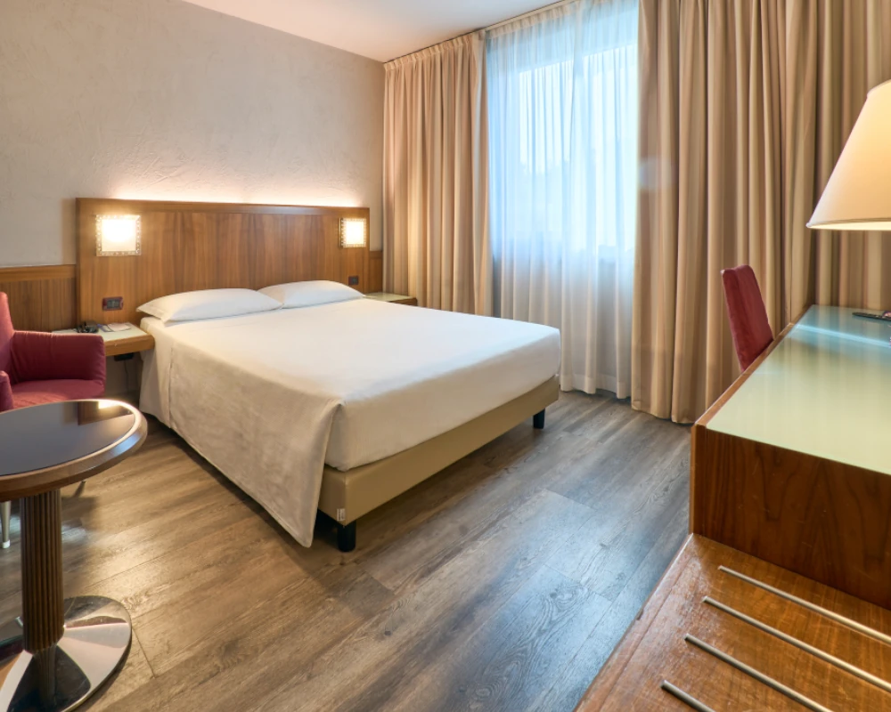 dettaglio camera standard First Hotel